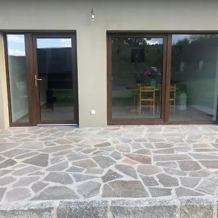 Runch Smilovice Villa Chotilsko Buitenkant foto
